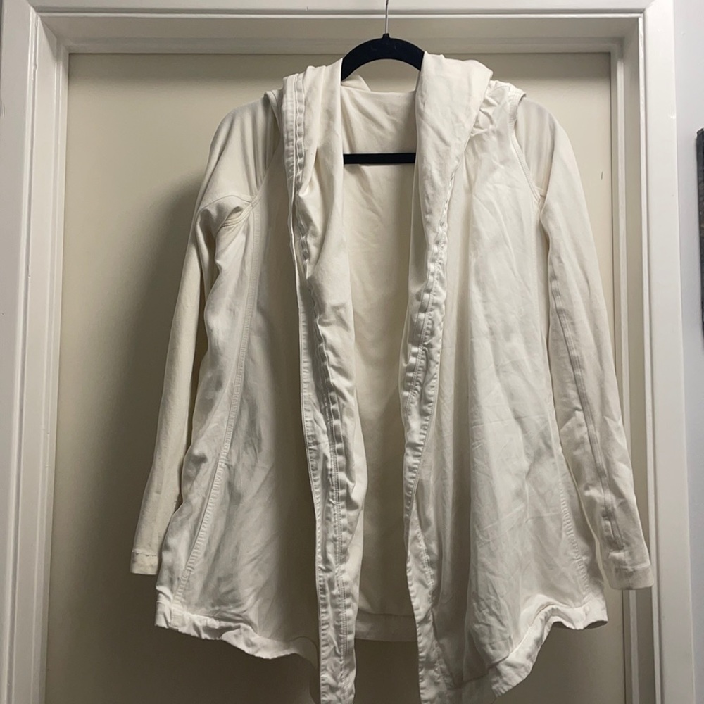 White lulu lemon  white wrap